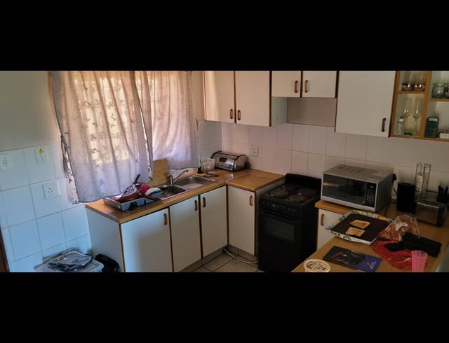 2 BEDROOM APARTMENT TO LET IN CLARENDON